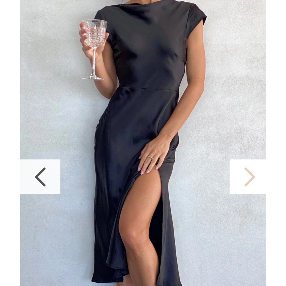 Ivana Midi Dress from Billy J (black)